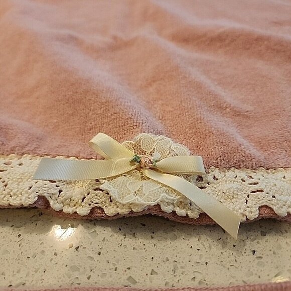 Vintage The Avanti Look Set 1978 Pink Lace 2 Bath Towel Hand Towel Washcloth - Picture 3 of 10
